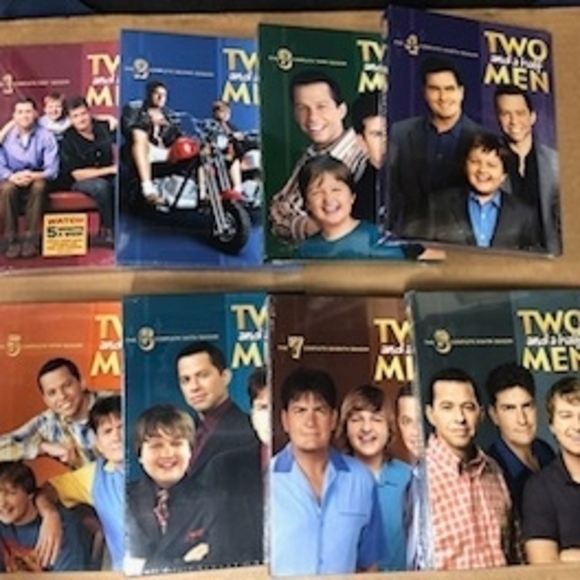 Two and a Half Men DVD Box Set Seasons 1-8 - Picture 3 of 3